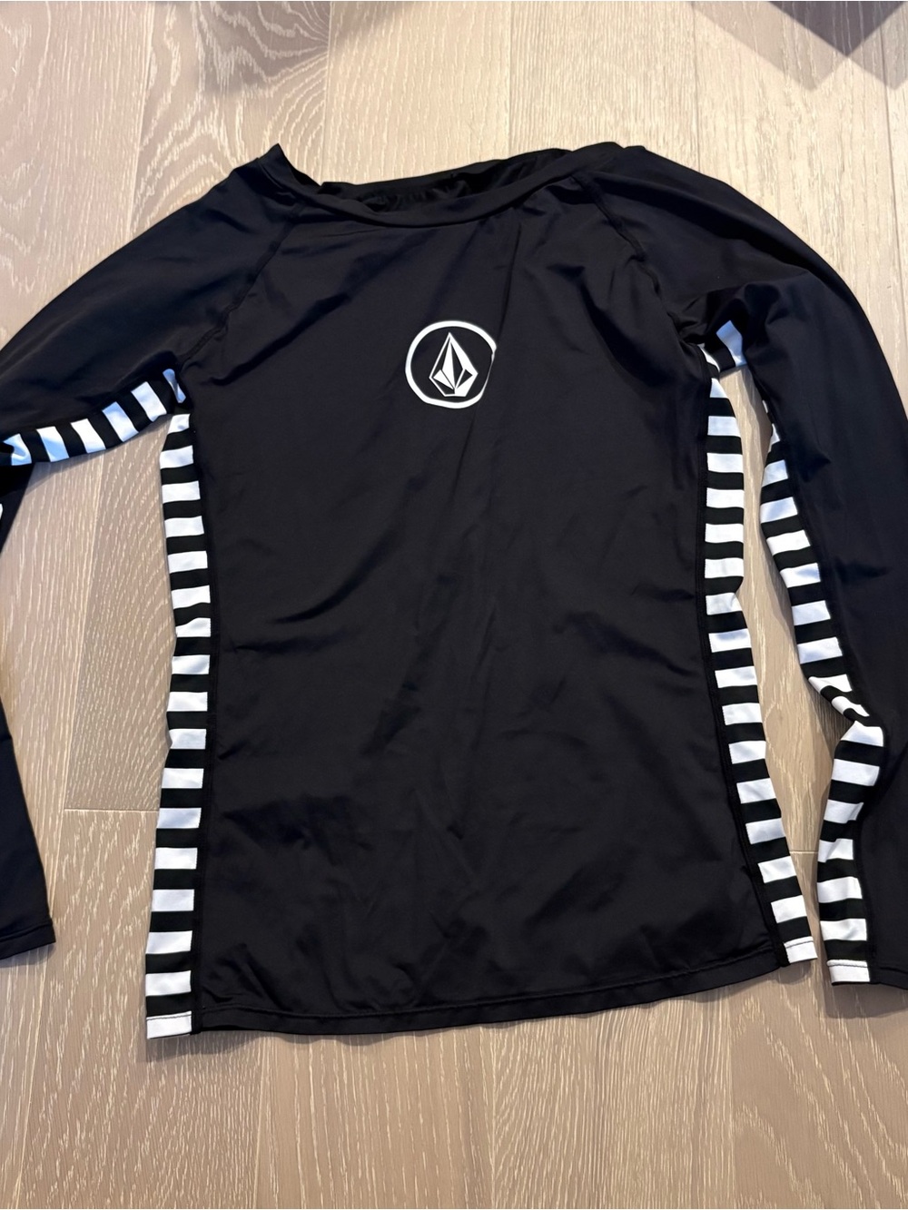 Volcom Black Long-Sleeve Swim Rash Guard with White Striped Panels
